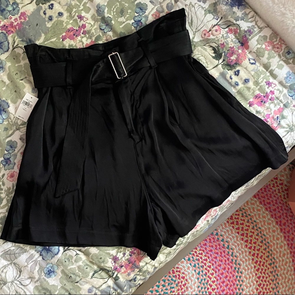 Gorgeous Black Paper Bag Gap Shorts with Belt